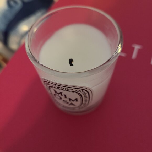 Mini Diptyque candle in Mimosa - Picture 2 of 3